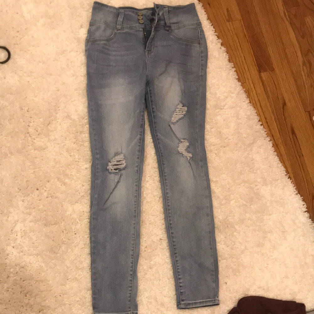 Wildflower high rise ripped skinny jeans size 9